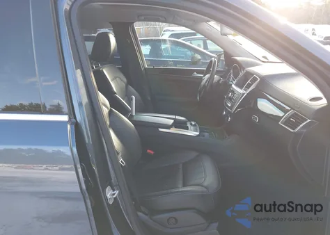 2016 Mercedes-Benz Gl 450 4Matic z USA, uszkodzony, nr VIN 4JGDF6EE8GA632834